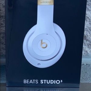 Beats Studio 3